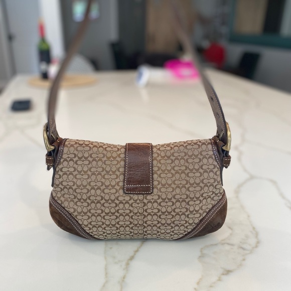 Small Coach Purse - Picture 4 of 4